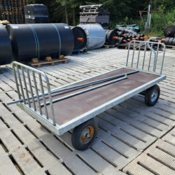 Trækvogn med 2 gavle - demo model